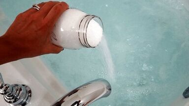 Soda bath for a member of a member