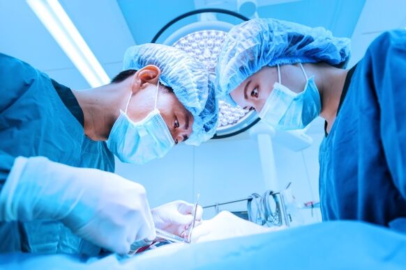 Performing a ligamentotomy - an operation to enlarge the penis